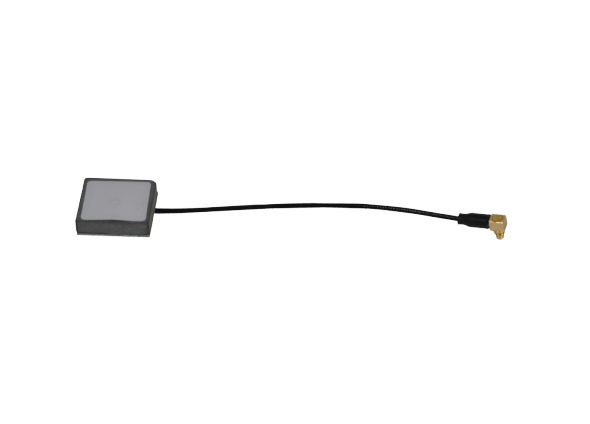 Internal active GPS patch antennas